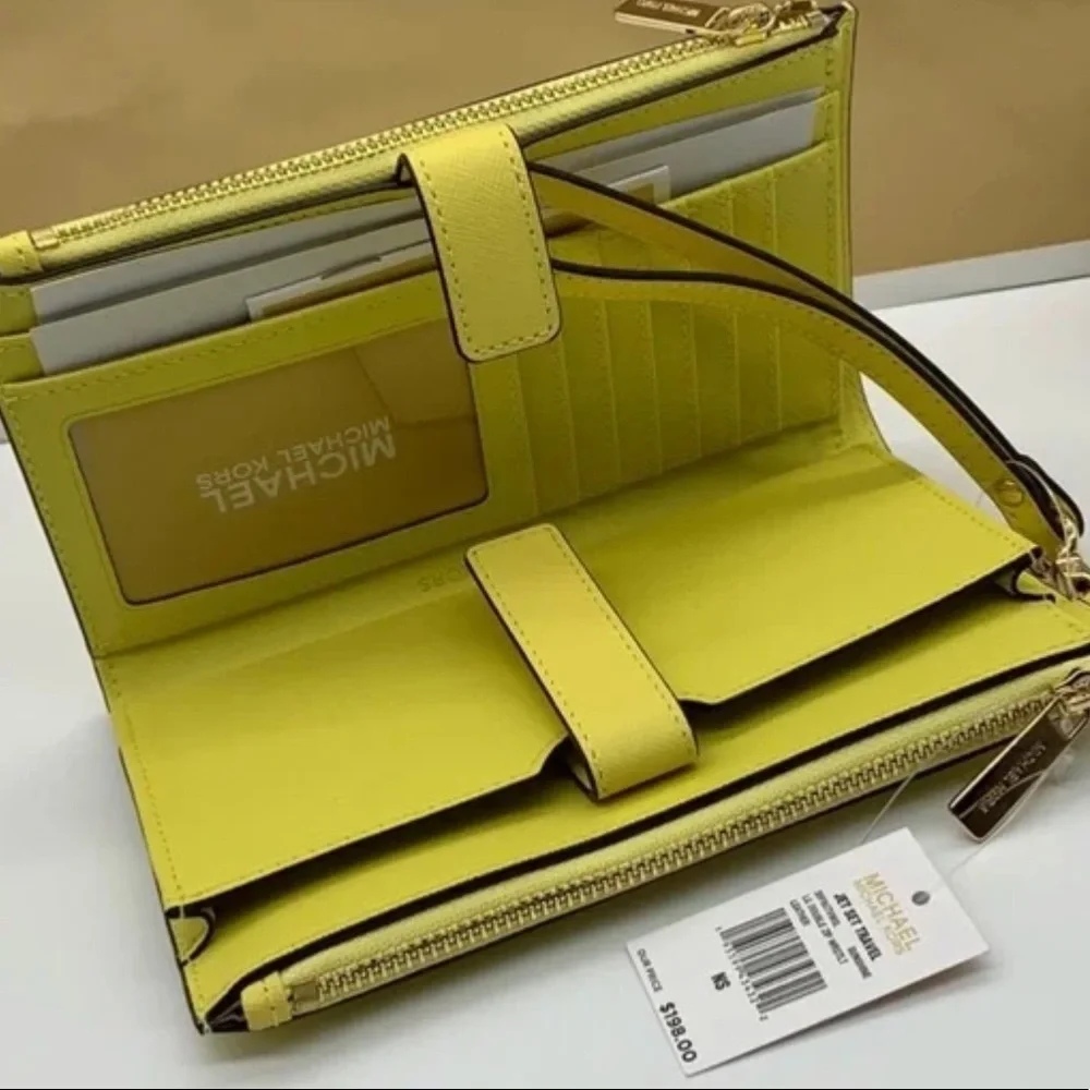MICHAEL KORS LARGE DOUBLE ZIP WRISTLET  WALLET SUNSHINE